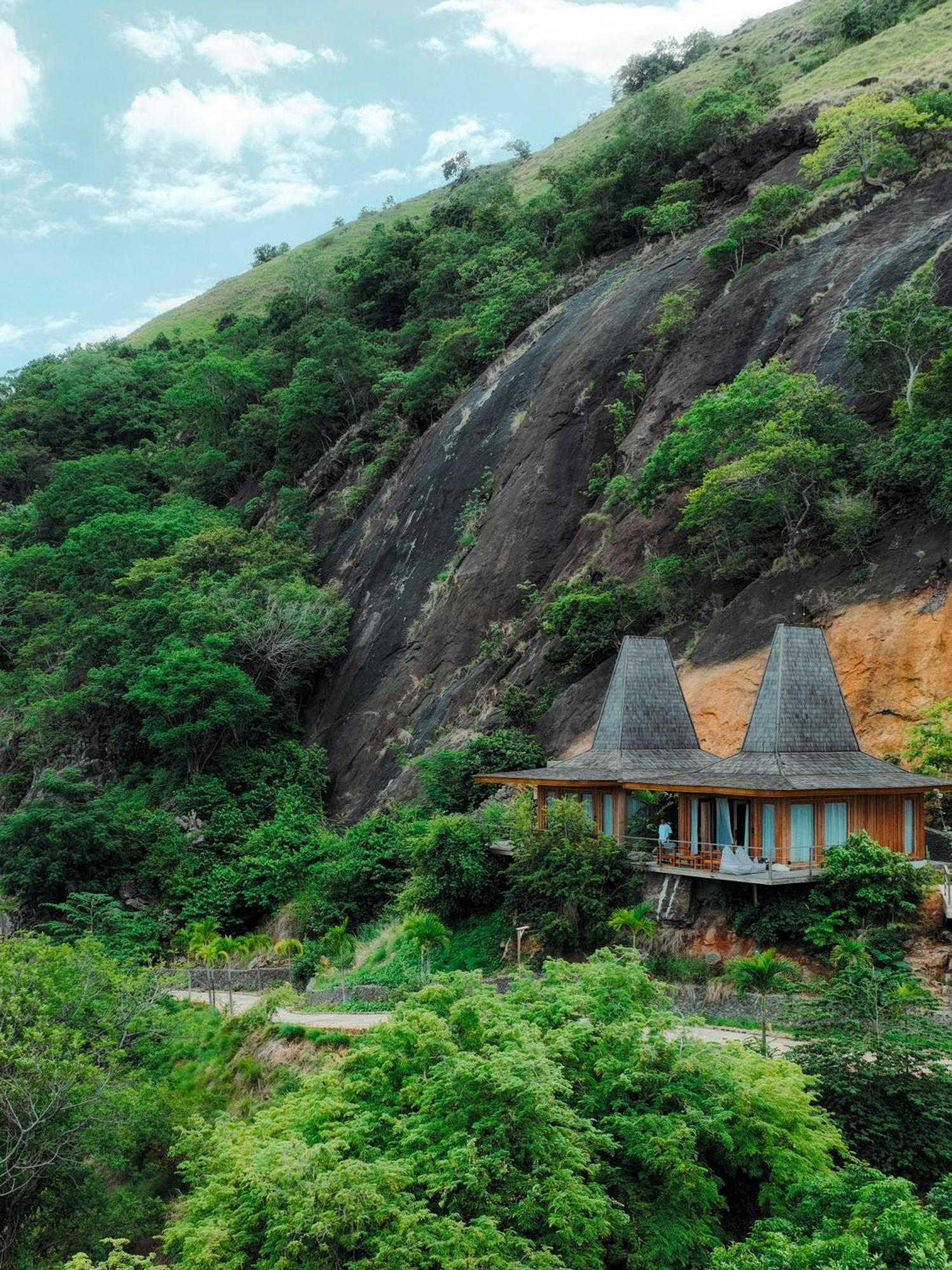 Menjaga Bay Hotel Labuan Bajo Luaran gambar