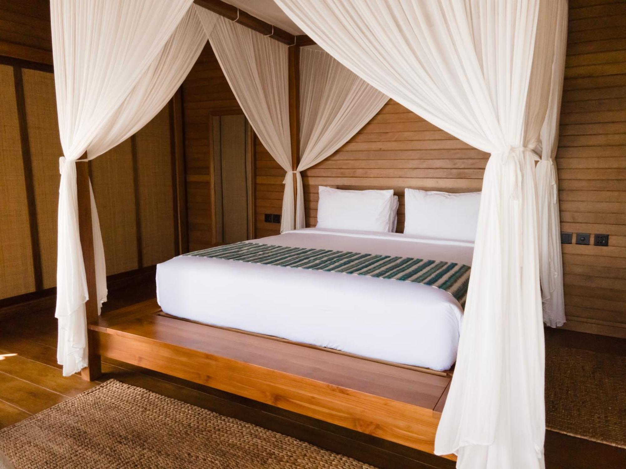 Menjaga Bay Hotel Labuan Bajo Luaran gambar