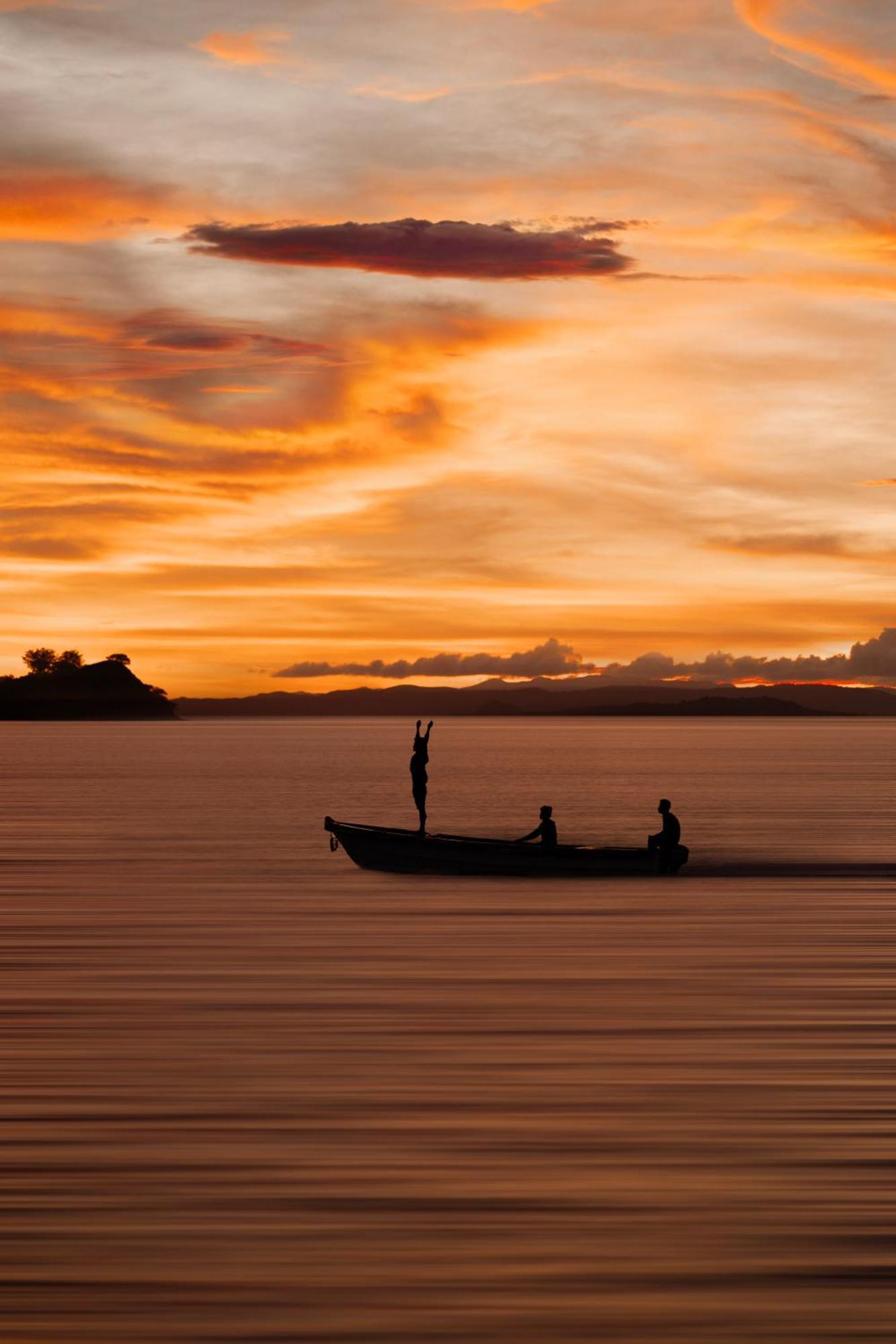 Menjaga Bay Hotel Labuan Bajo Luaran gambar