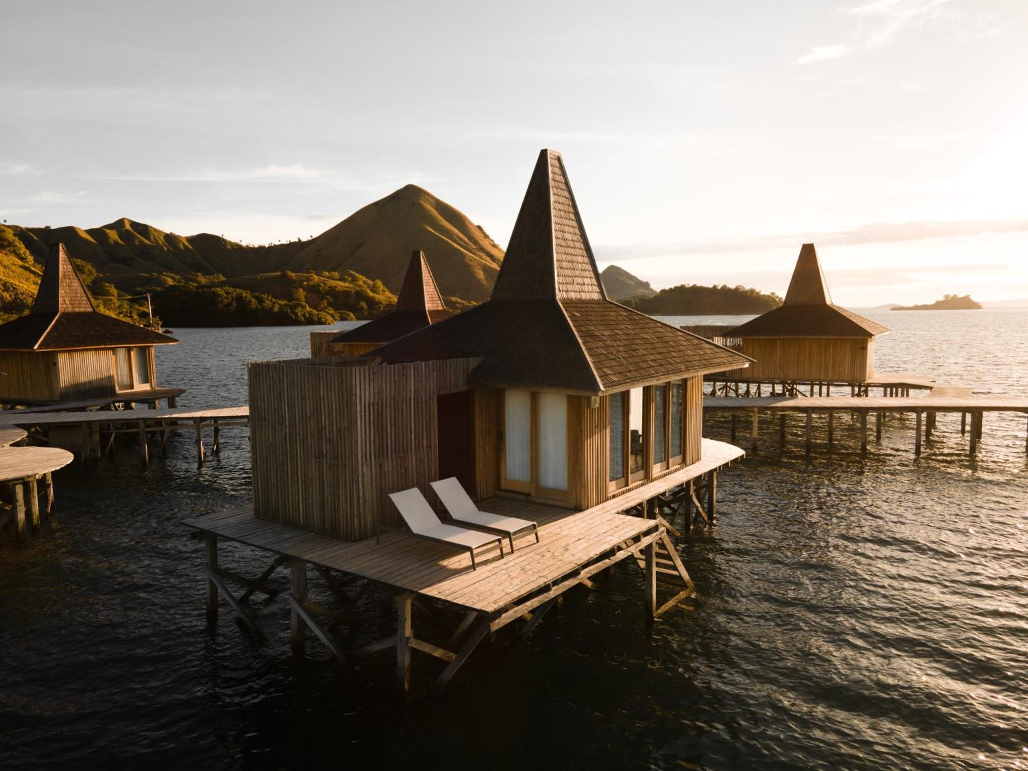 Menjaga Bay Hotel Labuan Bajo Luaran gambar