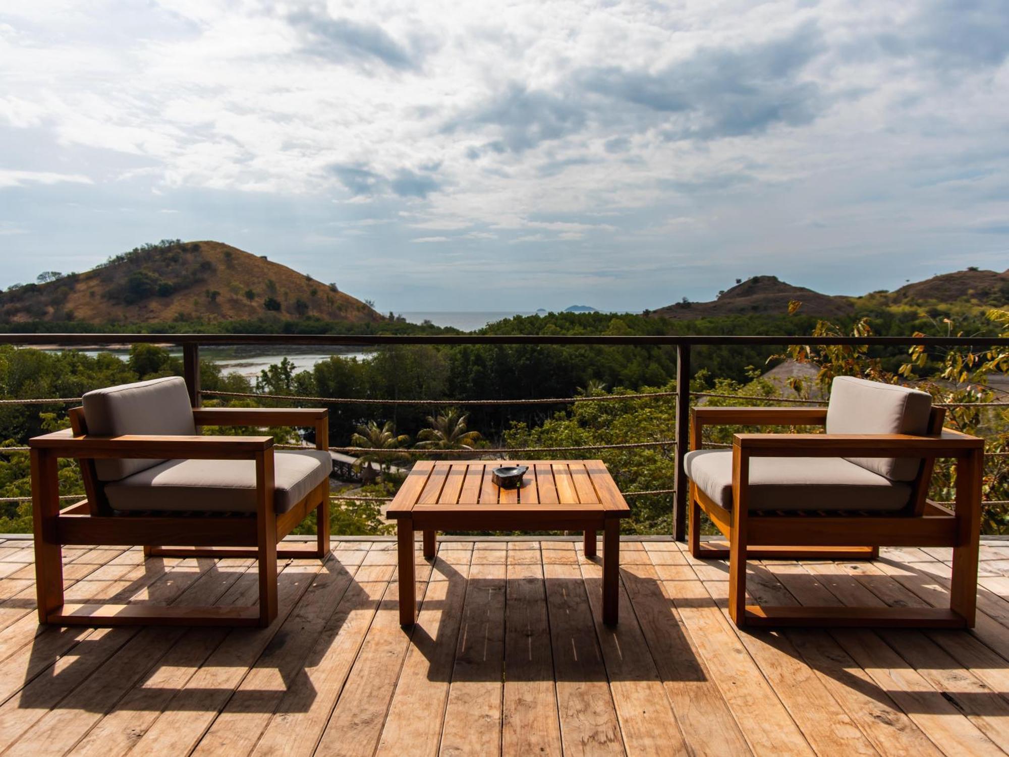 Menjaga Bay Hotel Labuan Bajo Luaran gambar